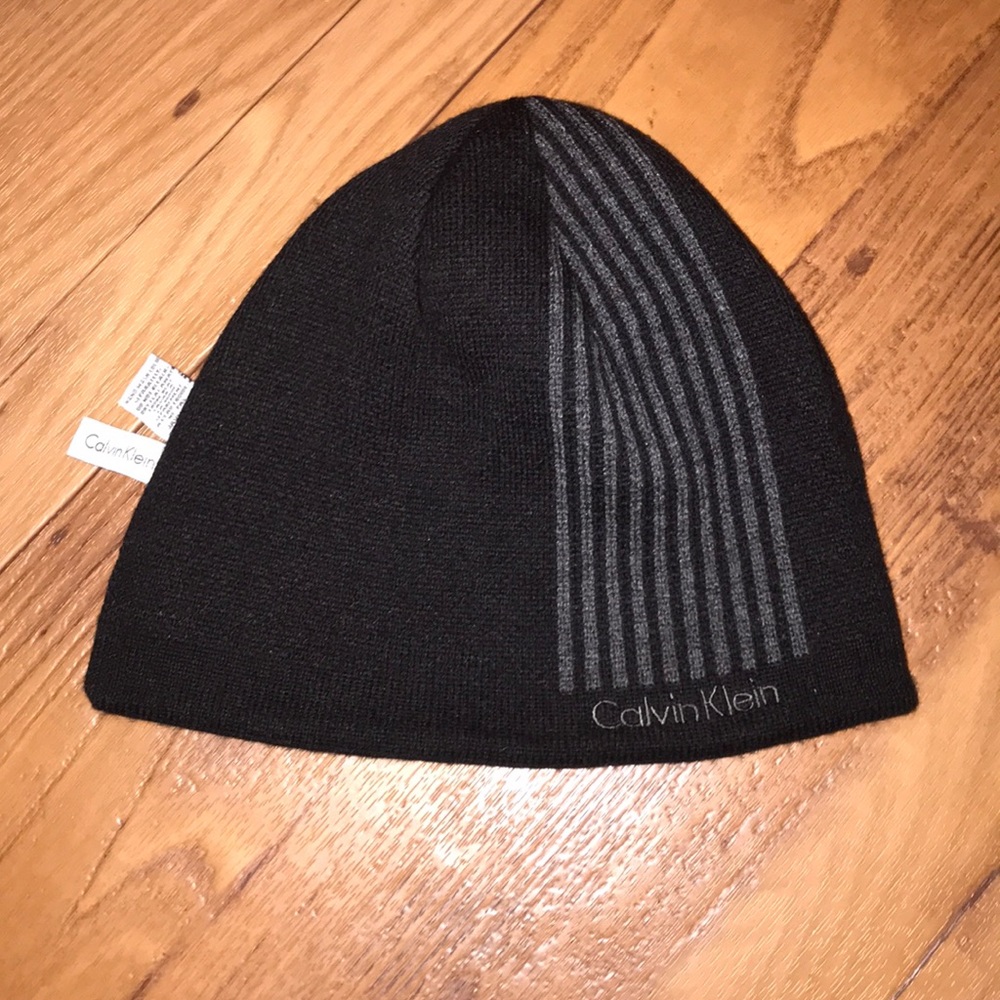NWT CALVIN KLEIN REVERSIBLE BEANIE - Picture 2 of 6